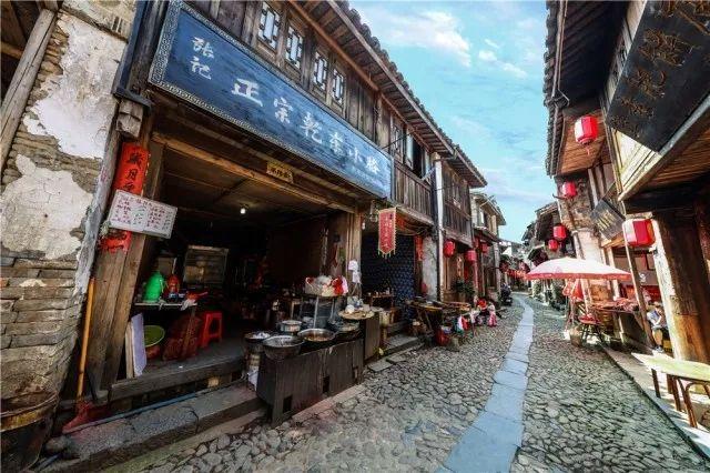 解答疑难杂症,尽在《西游记》中,猪八戒是因为什么原因被天庭罚下凡间的?有问必答平台!